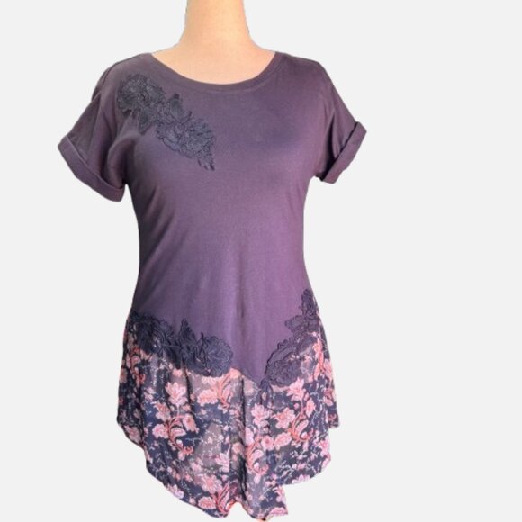 Akemi + Kin for Anthropologie Mixed Boho Floral Tunic Tee Top (Size S) - Picture 2 of 15